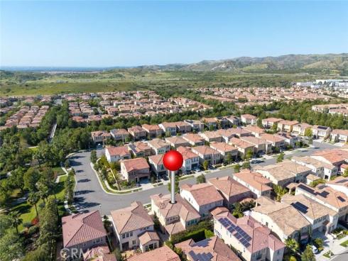 32  Lark  , Lake Forest, CA