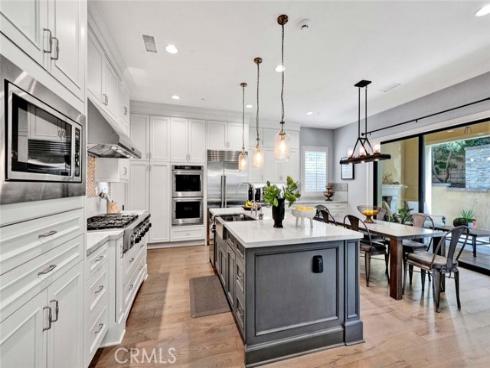 32  Lark  , Lake Forest, CA