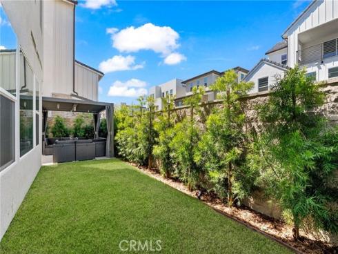 200  Newton  , Lake Forest, CA