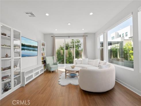 200  Newton  , Lake Forest, CA