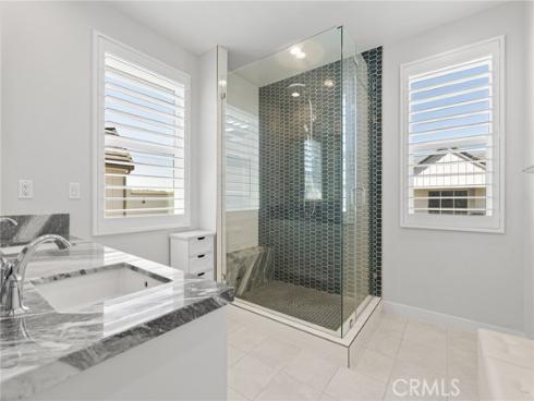 200  Newton  , Lake Forest, CA