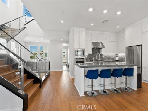 200  Newton  , Lake Forest, CA