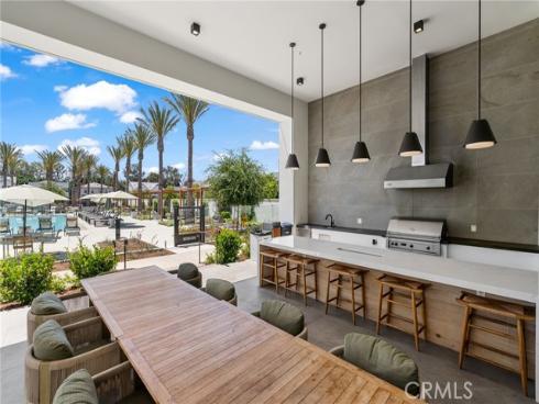 200  Newton  , Lake Forest, CA