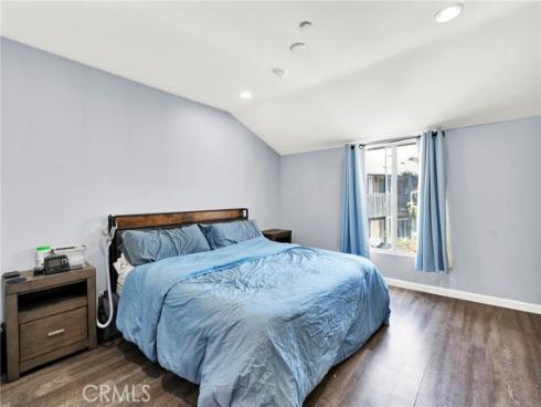 23278  Orange  8 , Lake Forest, CA