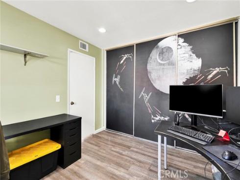 23278  Orange  8 , Lake Forest, CA