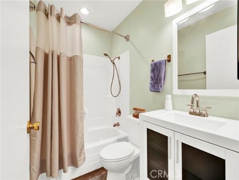 23278  Orange  8 , Lake Forest, CA