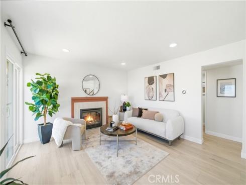 21041  Skylark  , Lake Forest, CA