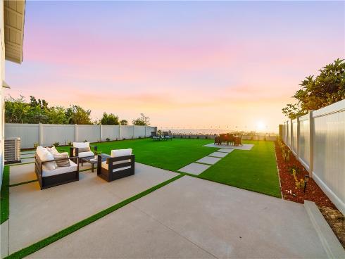 21041  Skylark  , Lake Forest, CA