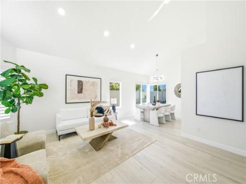 21041  Skylark  , Lake Forest, CA