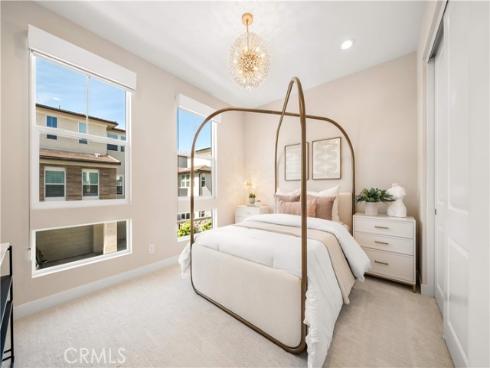 250  Newton  , Lake Forest, CA