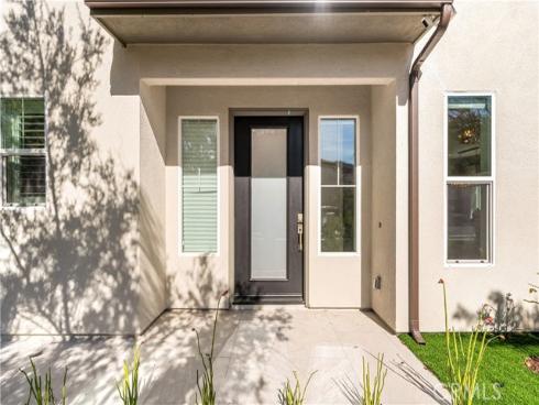 250  Newton  , Lake Forest, CA