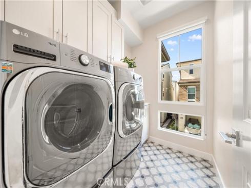 250  Newton  , Lake Forest, CA