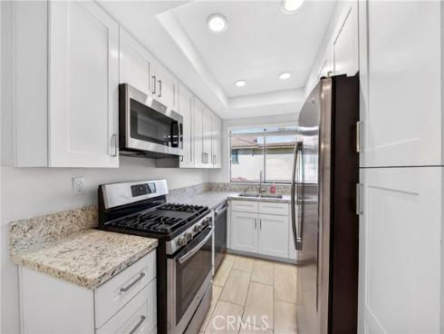 25261  Tanoak  , Lake Forest, CA