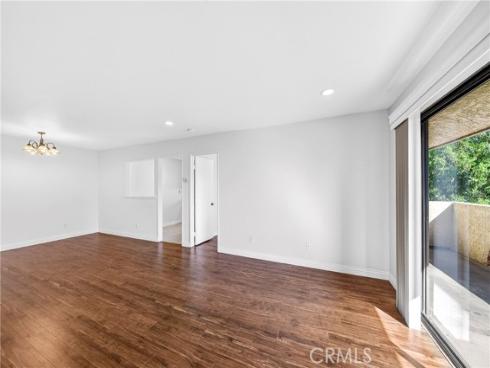 25261  Tanoak  , Lake Forest, CA