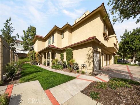 25261  Tanoak  , Lake Forest, CA
