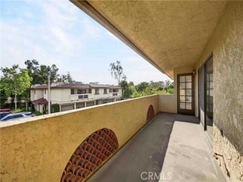 25261  Tanoak  , Lake Forest, CA