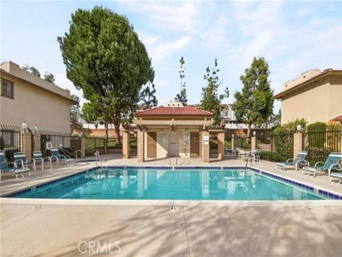 25261  Tanoak  , Lake Forest, CA