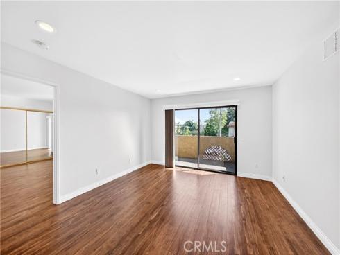 25261  Tanoak  , Lake Forest, CA