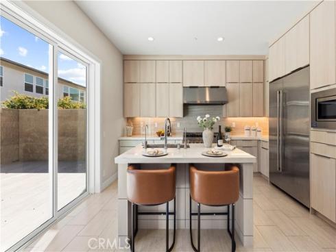 200  Longden  , Lake Forest, CA