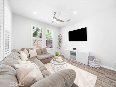 49  Finch  , Lake Forest, CA