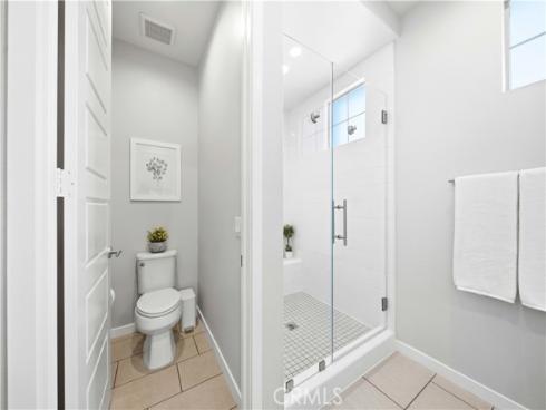 49  Finch  , Lake Forest, CA