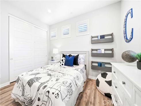 49  Finch  , Lake Forest, CA