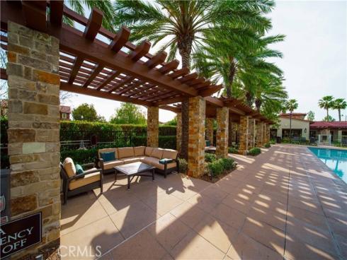 49  Finch  , Lake Forest, CA