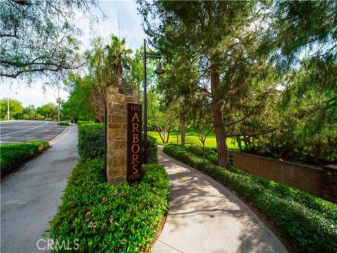 49  Finch  , Lake Forest, CA