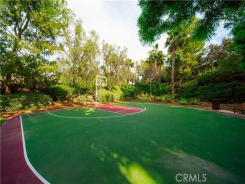 49  Finch  , Lake Forest, CA