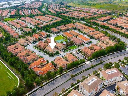 49  Finch  , Lake Forest, CA