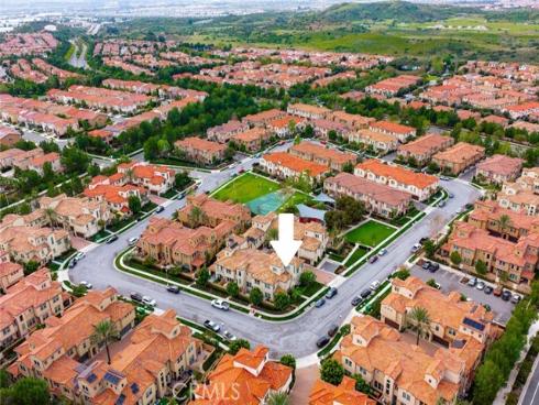 49  Finch  , Lake Forest, CA