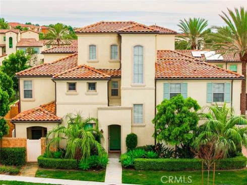 49  Finch  , Lake Forest, CA