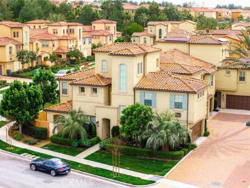 49  Finch  , Lake Forest, CA