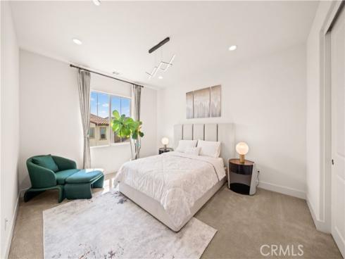 2592  Highland Oak   Court, Lake Forest, CA