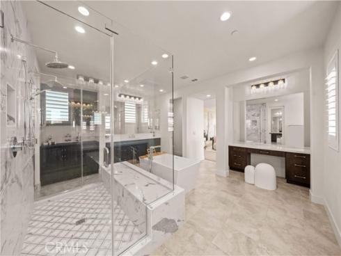 2592  Highland Oak   Court, Lake Forest, CA