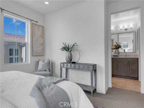 601  Shadowbrook  , Lake Forest, CA