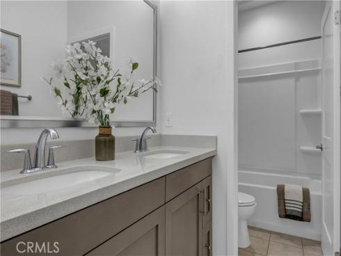 601  Shadowbrook  , Lake Forest, CA