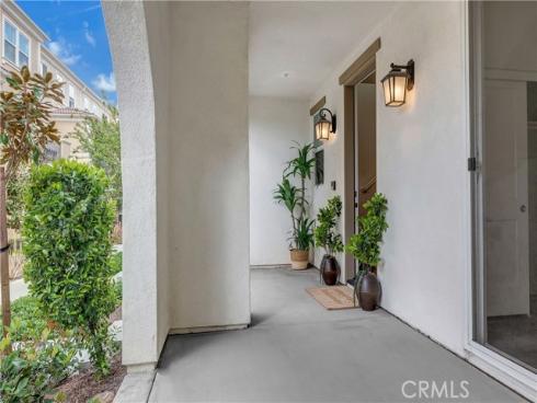 601  Shadowbrook  , Lake Forest, CA