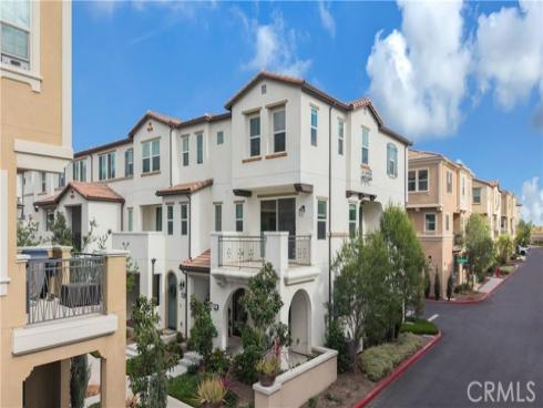 601  Shadowbrook  , Lake Forest, CA