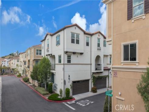 601  Shadowbrook  , Lake Forest, CA