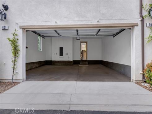 601  Shadowbrook  , Lake Forest, CA