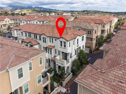 601  Shadowbrook  , Lake Forest, CA