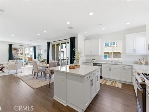 600  Shadowbrook  , Lake Forest, CA