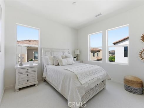 600  Shadowbrook  , Lake Forest, CA