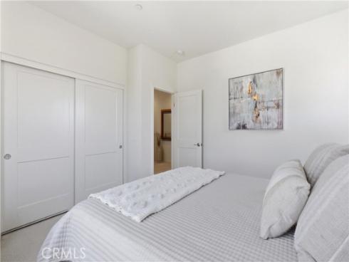 600  Shadowbrook  , Lake Forest, CA