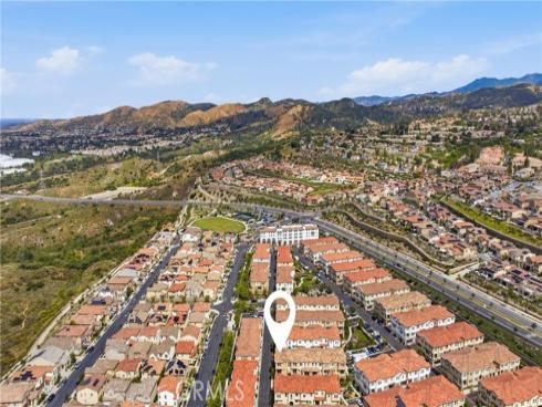 600  Shadowbrook  , Lake Forest, CA