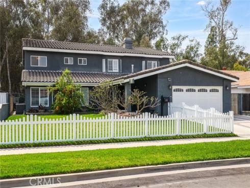 25062  Campo Rojo  , Lake Forest, CA