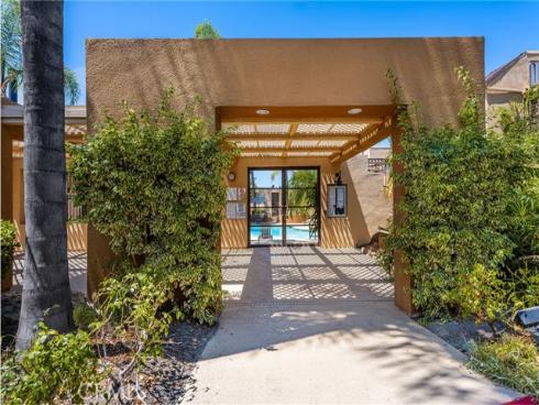 25761  Le Parc  105 , Lake Forest, CA