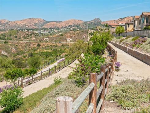 609  Shadowbrook  , Lake Forest, CA