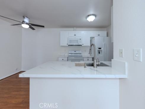 23222  Orange  4 , Lake Forest, CA